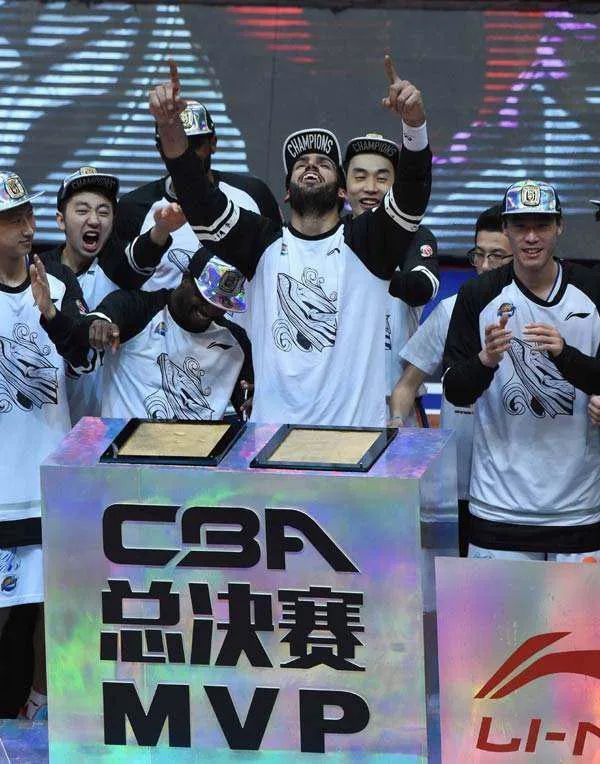 壹号娱乐-CBA新赛季揭幕，社会各界球迷期待男篮球队再创佳绩_cba新赛季新球队